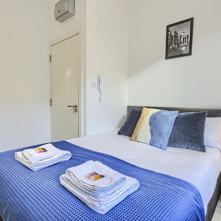 The Finsbury Deluxe Apartments London Bagian luar foto