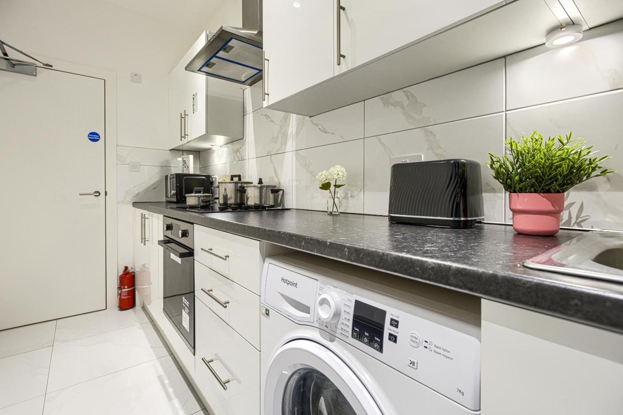 The Finsbury Deluxe Apartments London Bagian luar foto