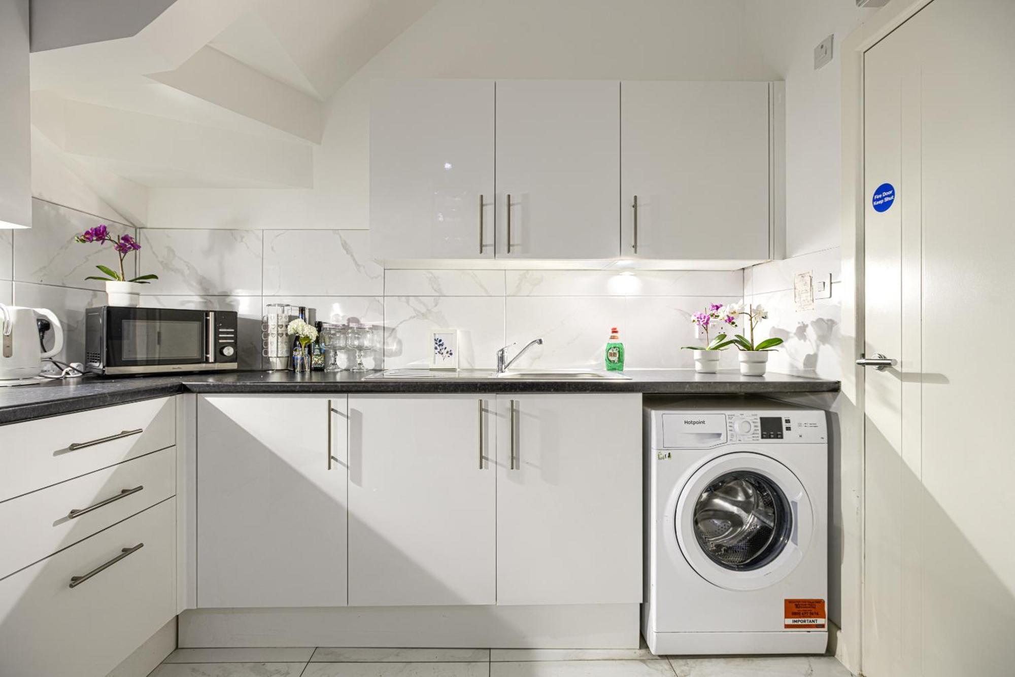 The Finsbury Deluxe Apartments London Bagian luar foto